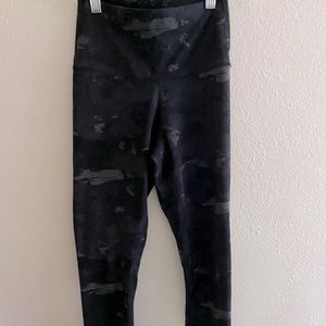 Splintered camo leggings